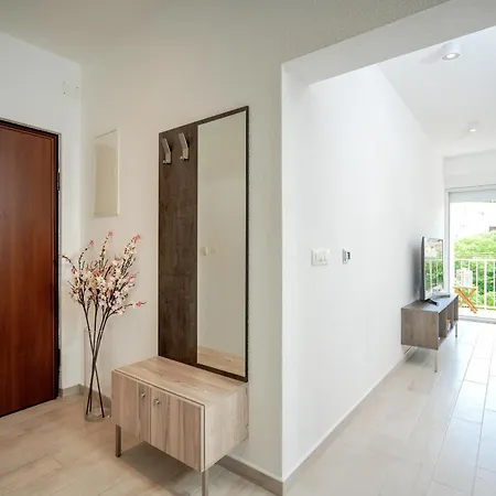 Kai - Zf Hvar Apartament *